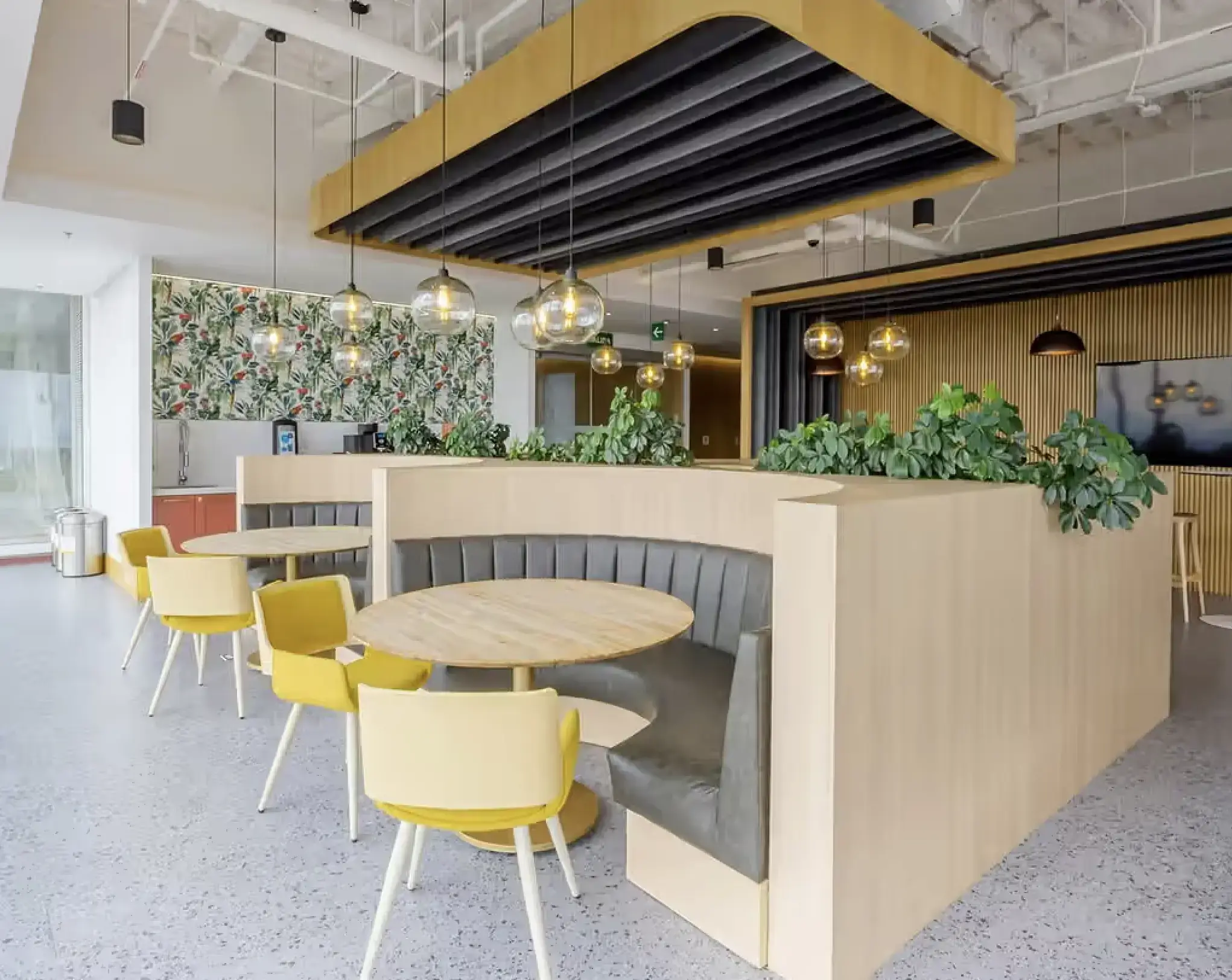 Art-inspired modern office design